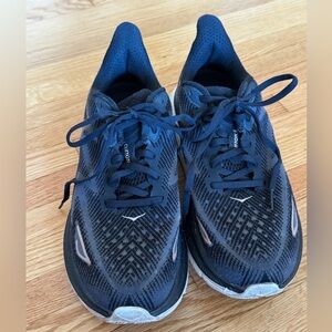 HOKA Clifton 9 Women’s Running Shoes Black and Rose Gold— Size 9.5B